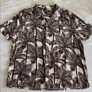 Express Palm Short Sleeve Button-Up Shirt